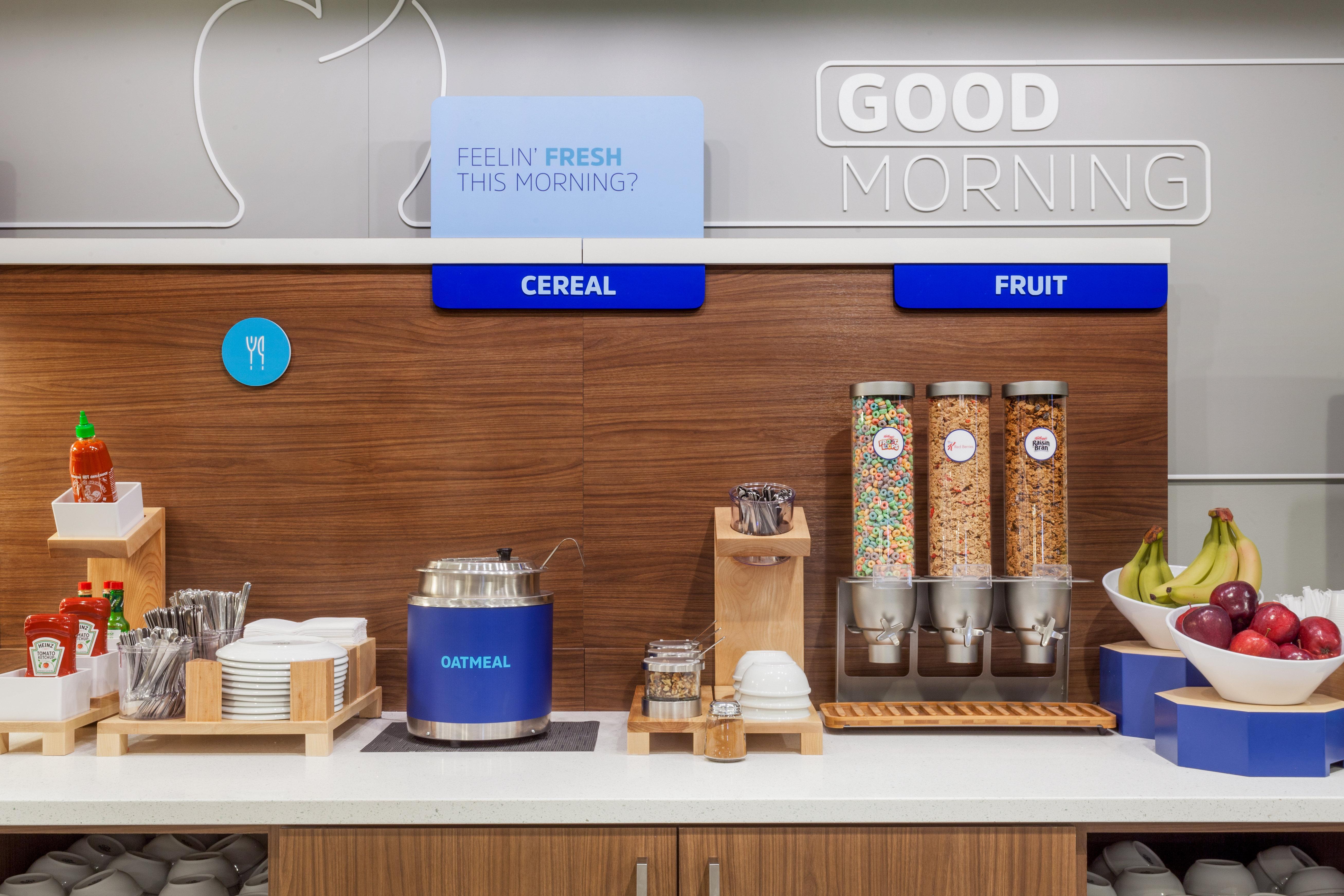 Holiday Inn Express Hotel & Suites Belmont By Ihg Екстериор снимка