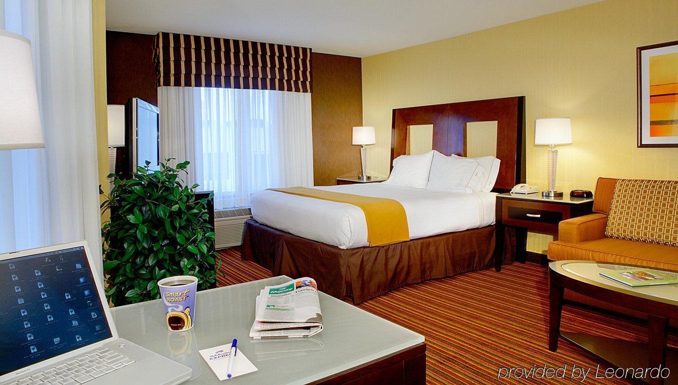 Holiday Inn Express Hotel & Suites Belmont By Ihg Екстериор снимка